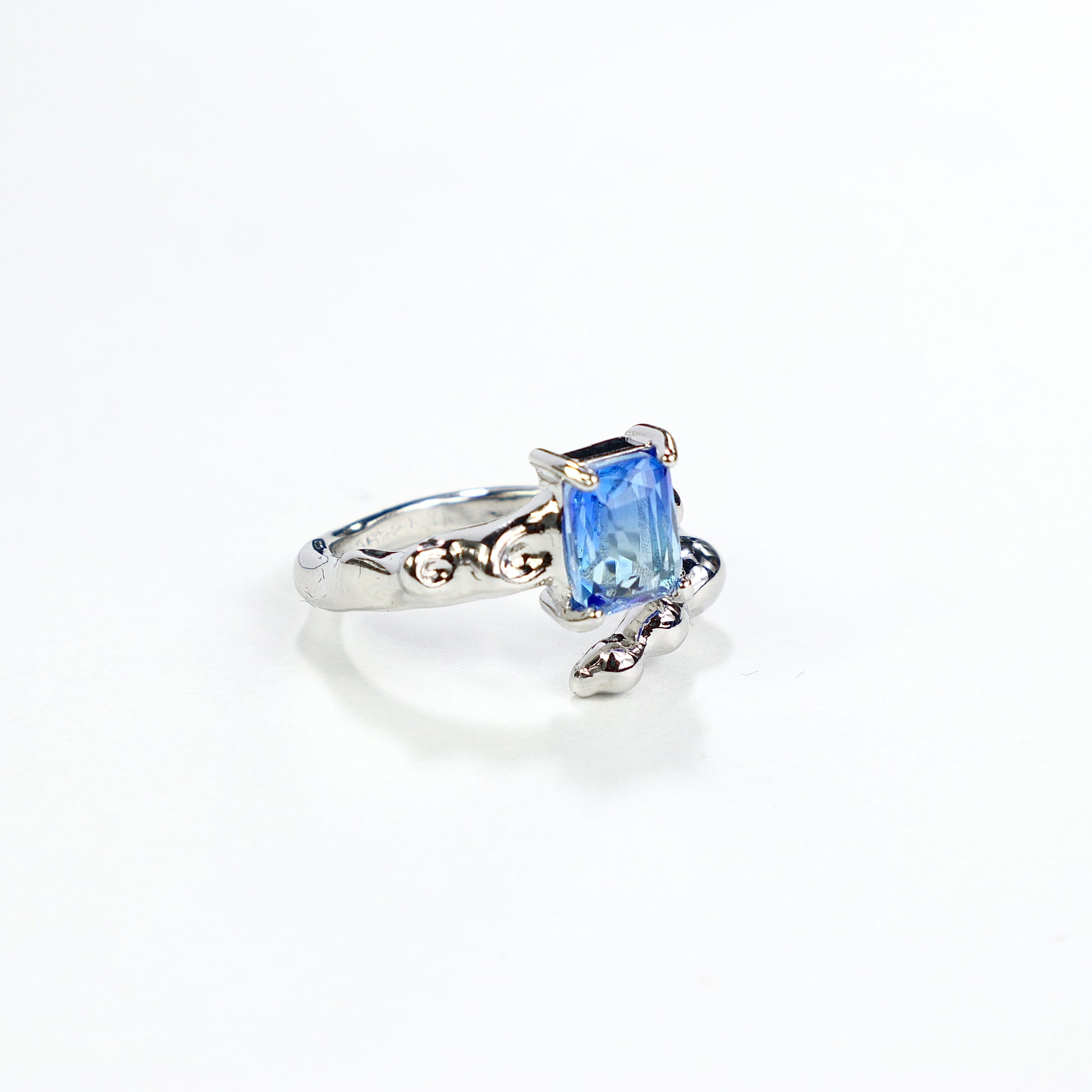 Y2K Blue Diamond Rings